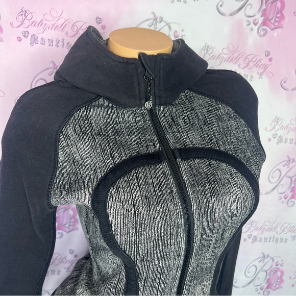 Lululemon scuba hoodie heathered grey and black zip up black sweater lounge yoga - Picture 4 of 5